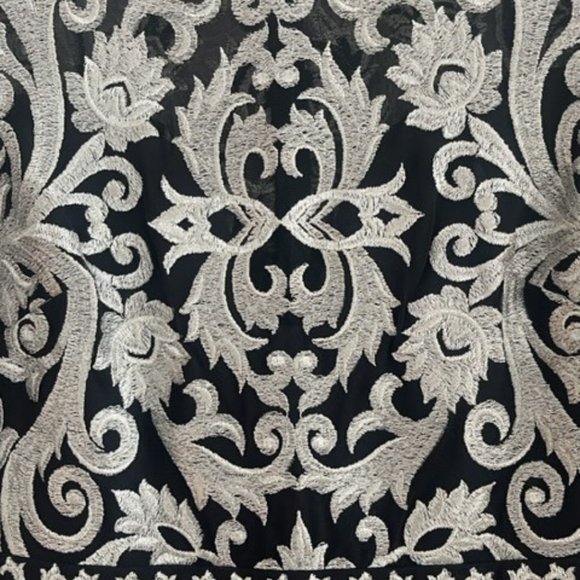 Unique Nicole Miller Scroll Embroidery Illusion Dress, Black/Silver Color Size 0 - Picture 8 of 8